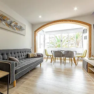 luxury-3-bedroom-perla-del-mar.adeje-hotels.com/